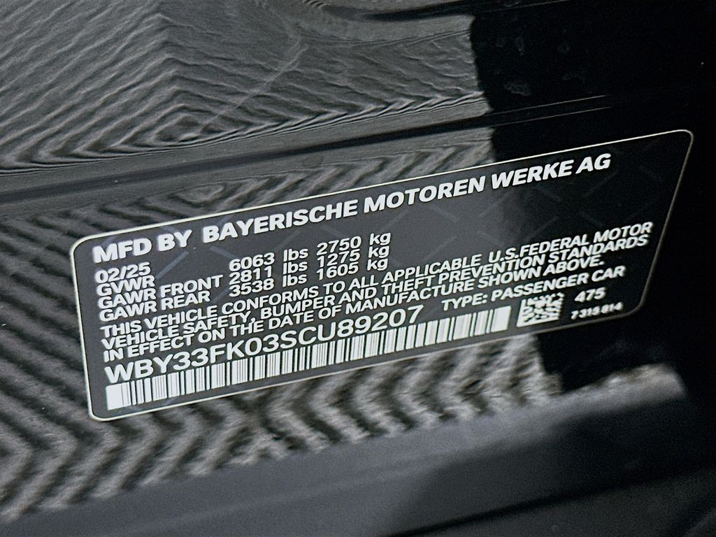 Thumbnail: 2025 BMW i5 - 24