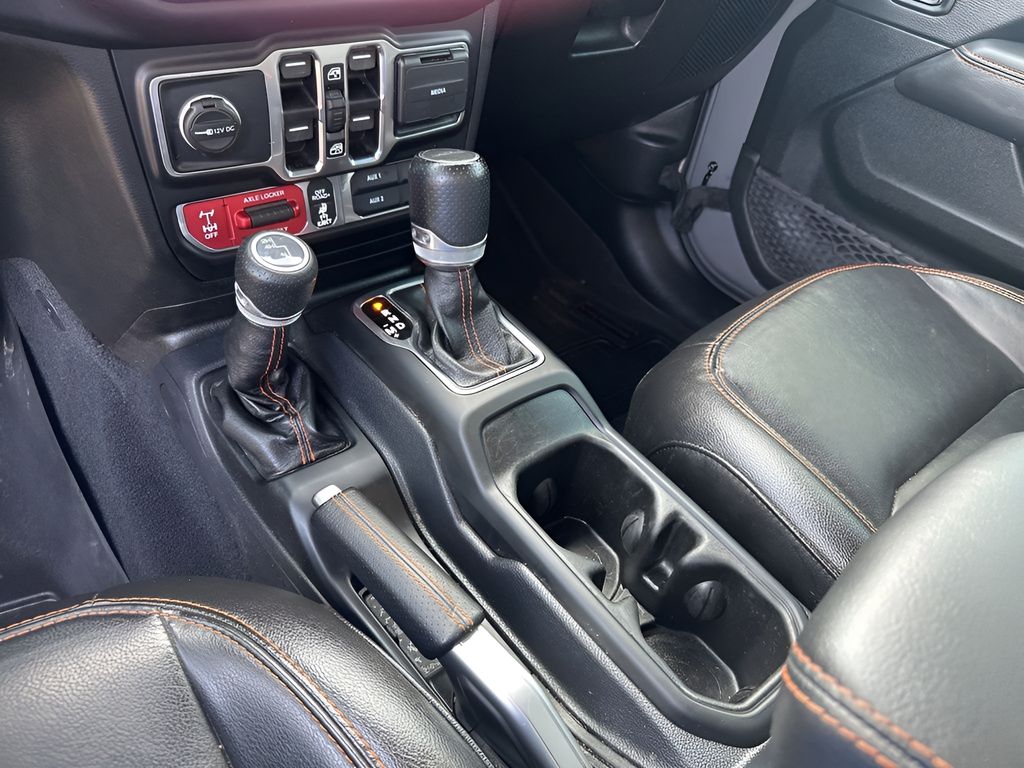 Used Car 2021 Jeep Gladiator  Mojave For Sale Under $35,000 In Austin, Texas