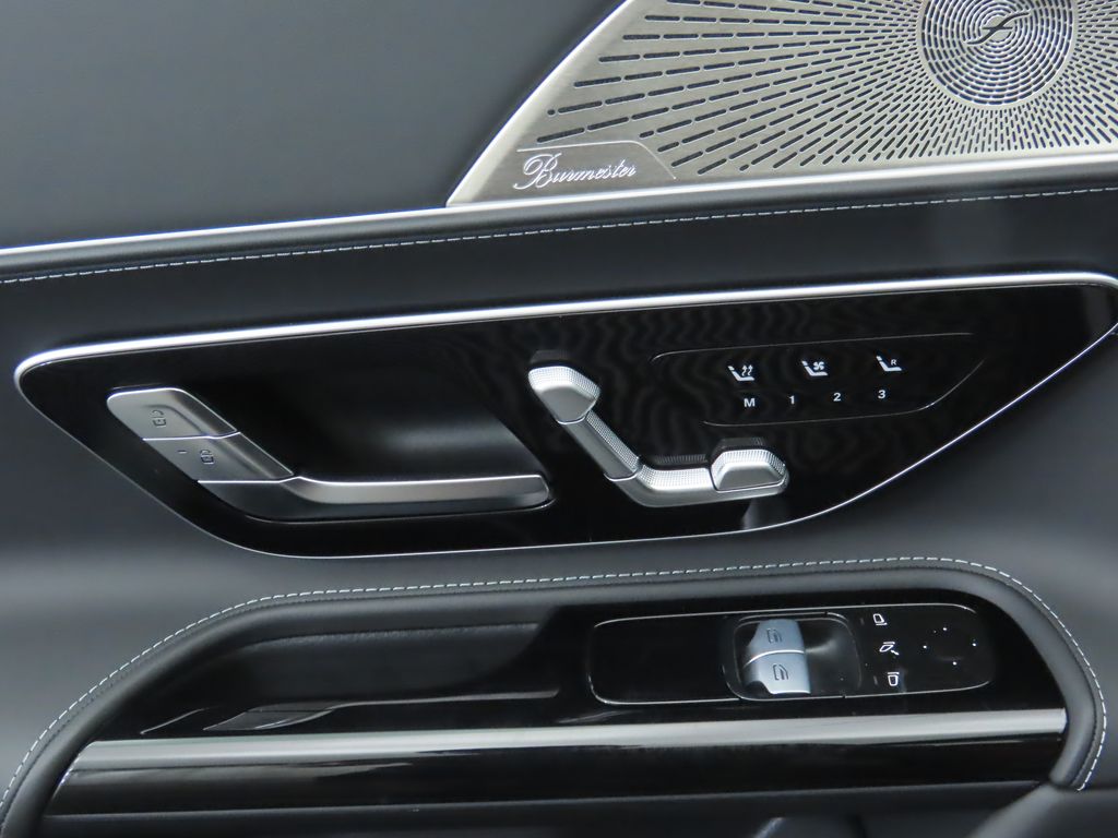 Thumbnail: 2026 Mercedes-Benz AMG GT - 25