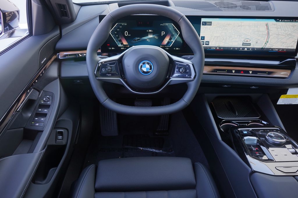 2024 BMW i5 eDrive40 16