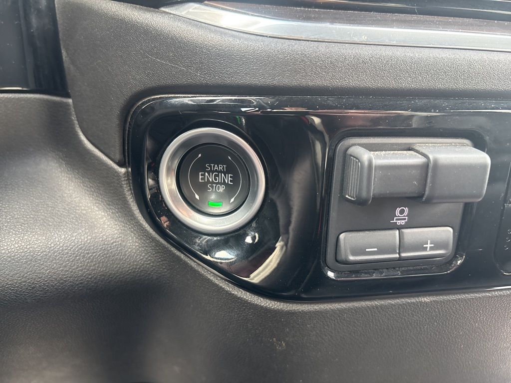 Used 2025 GMC Sierra 1500 Truck