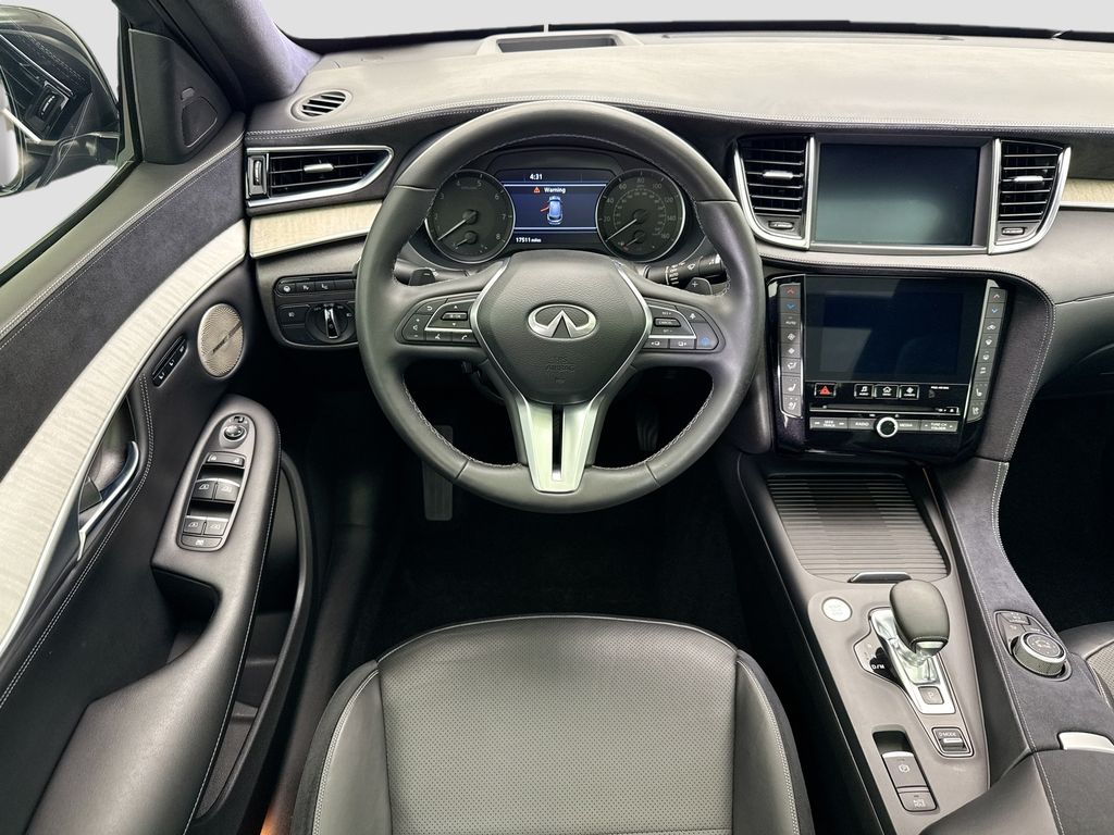 Thumbnail: 2021 INFINITI QX50 - 10