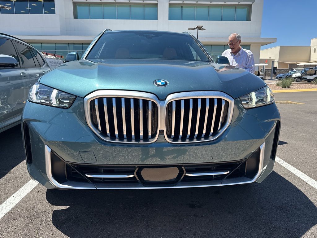 Thumbnail: 2025 BMW X5 - 2