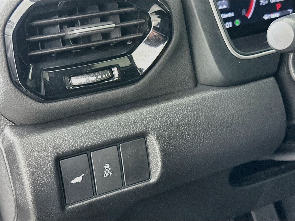 Thumbnail: 2024 Honda Pilot - 10