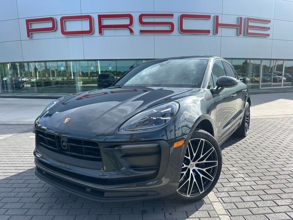 Thumbnail: 2023 Porsche Macan - 1