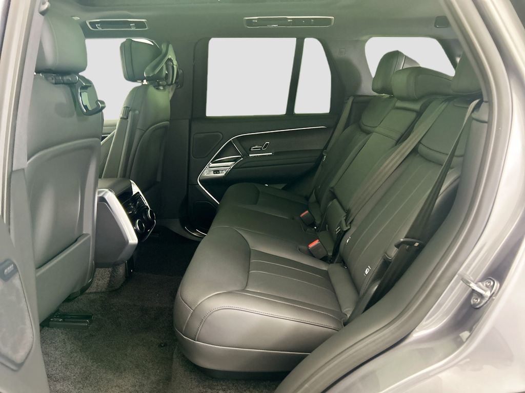 Thumbnail: 2026 Land Rover Range Rover - 20