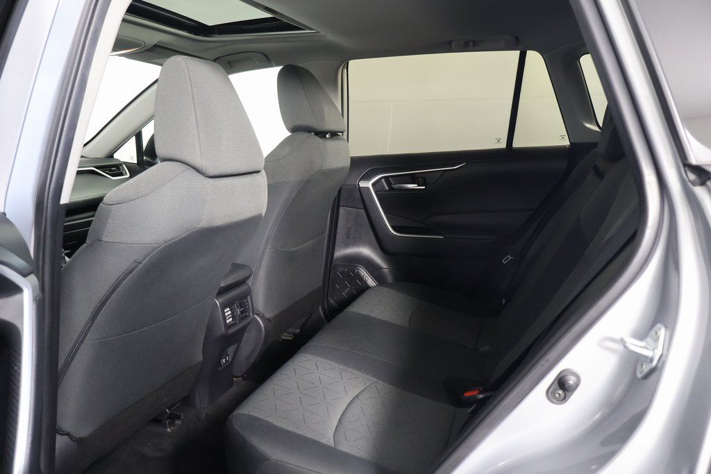 Thumbnail: 2021 Toyota RAV4 - 11