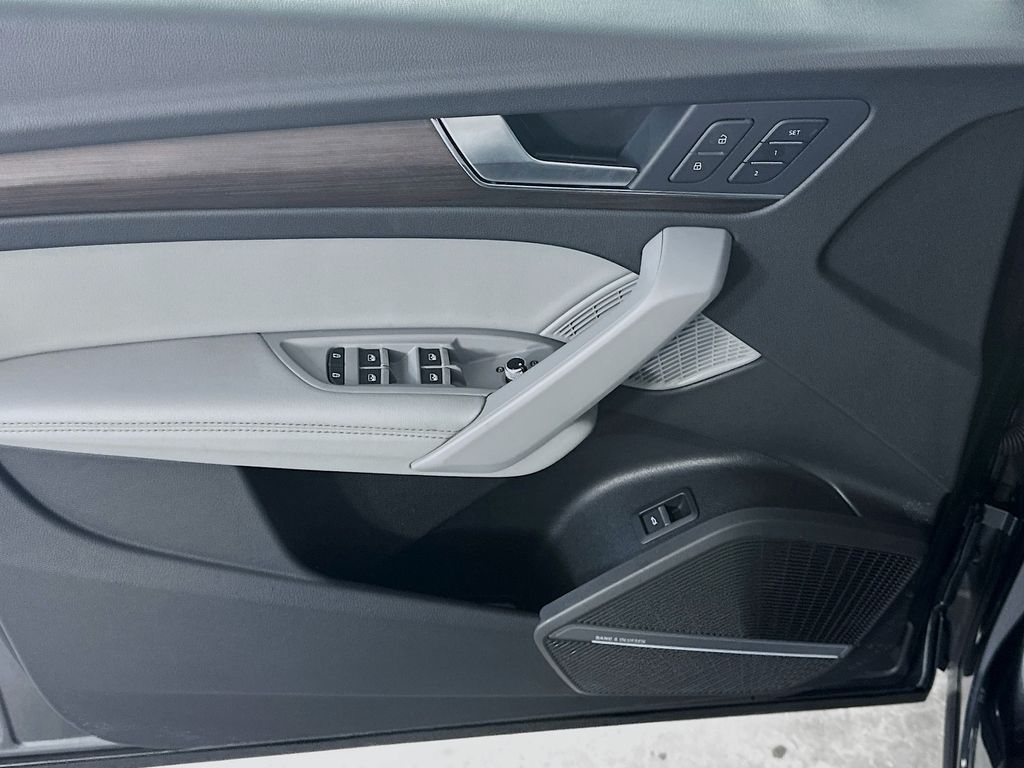 AudiQ525