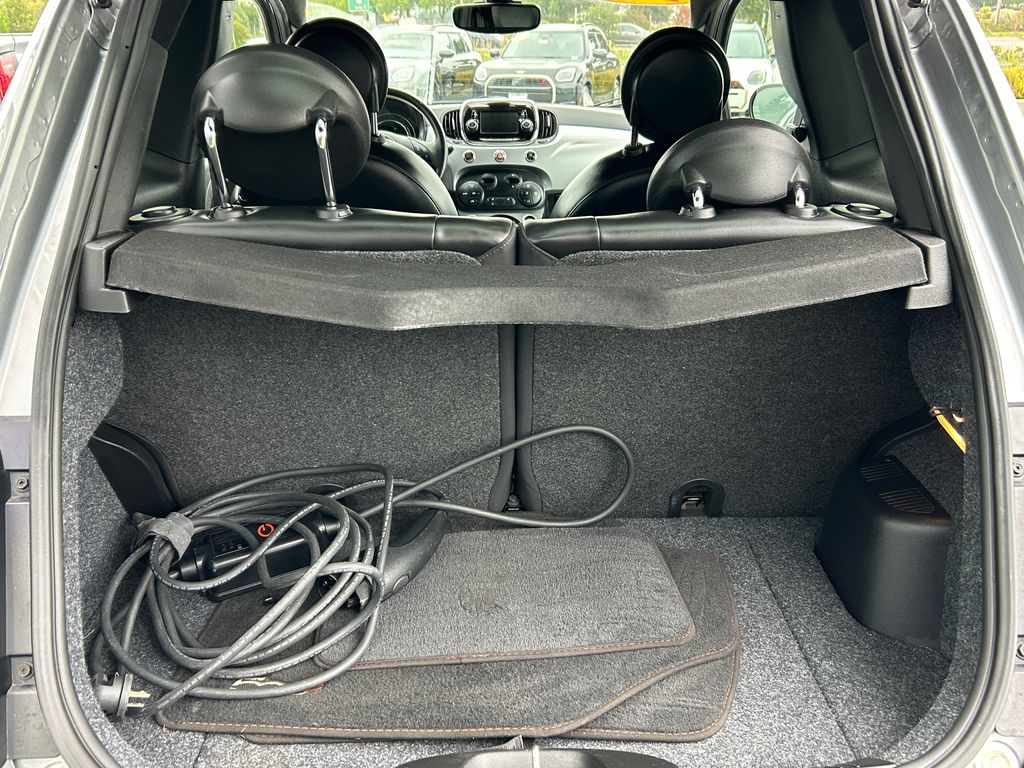 Thumbnail: 2019 Fiat 500e - 31