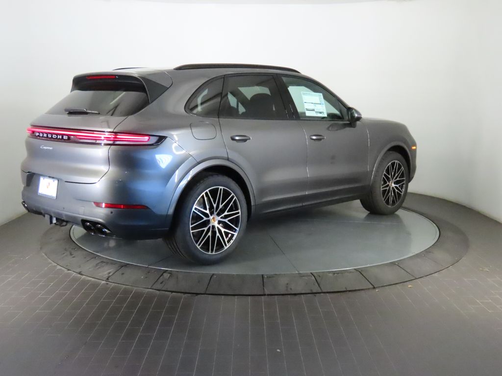 Thumbnail: 2026 Porsche Cayenne - 7