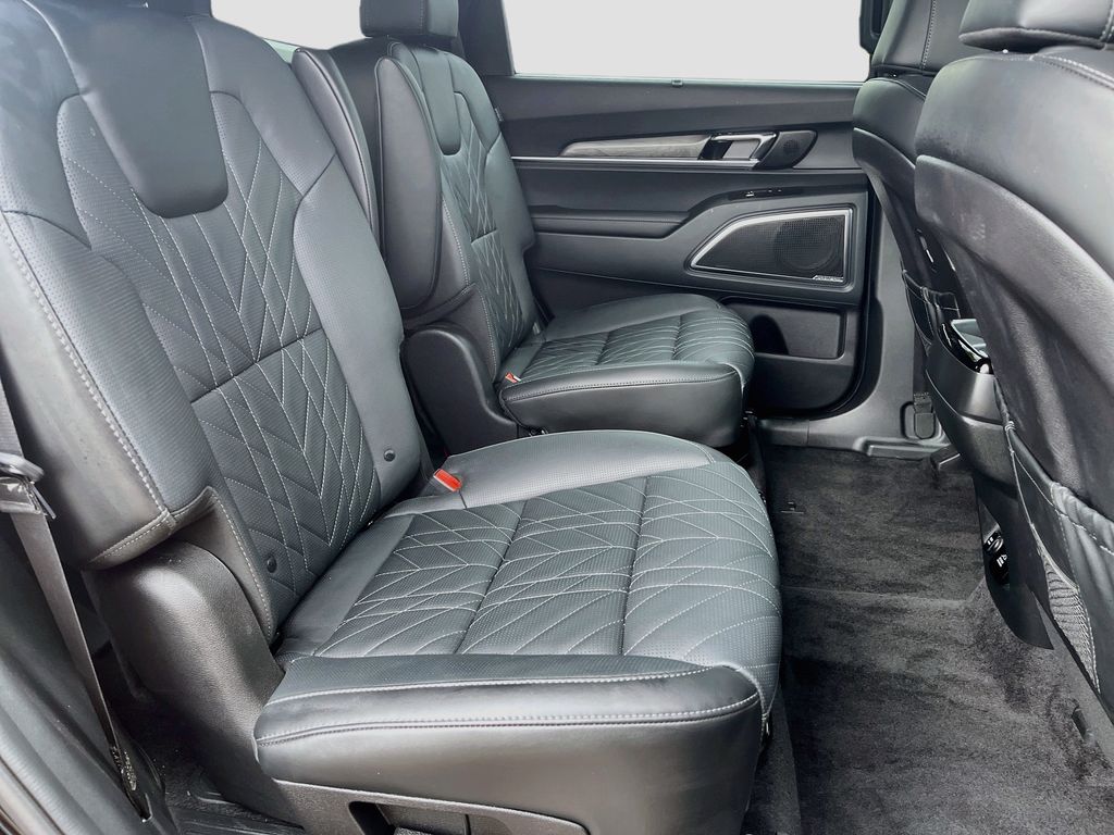 Used 2025 Black Kia SX-Prestige X-Line image 30