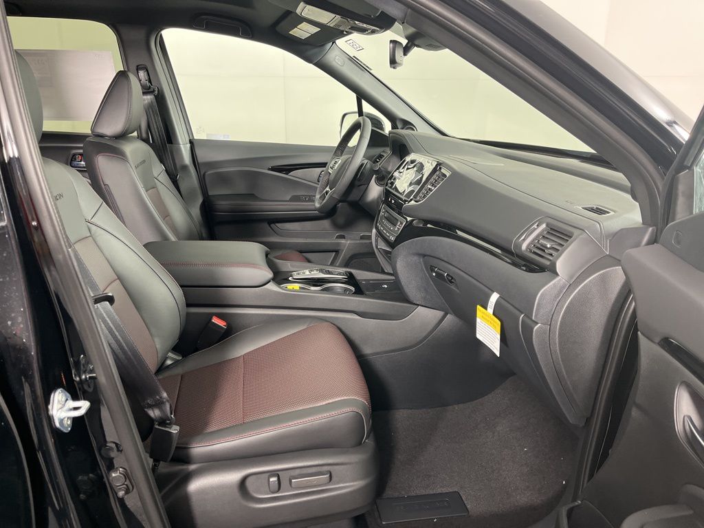 Thumbnail: 2026 Honda Ridgeline - 8