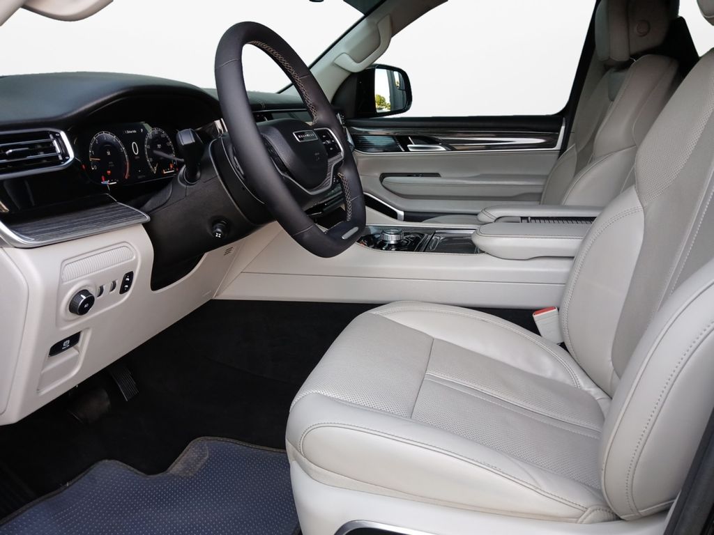 Used Car 2022 Jeep Wagoneer  Series Iii For Sale Under $35,000 In Austin, Texas