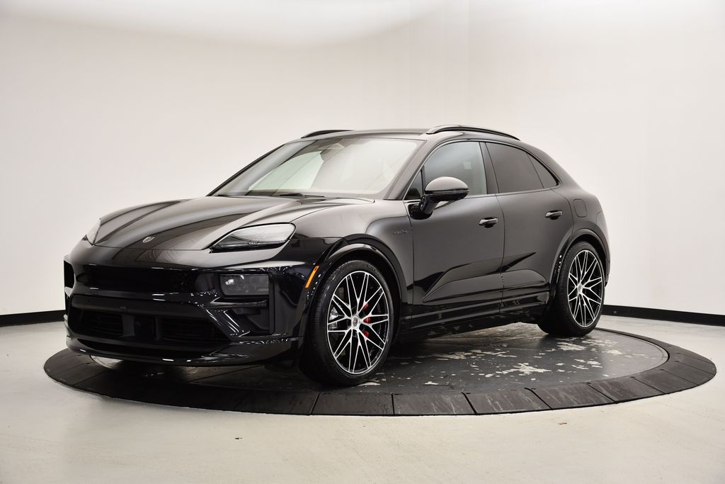 Thumbnail: 2025 Porsche Macan - 1