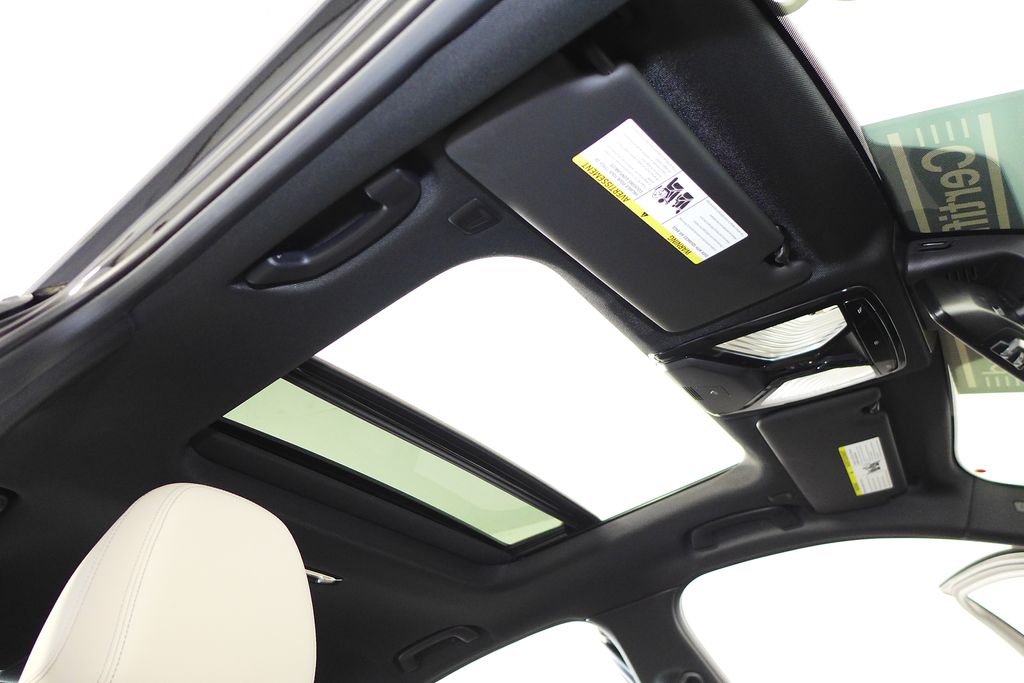 Thumbnail: 2023 BMW 3 Series - 18