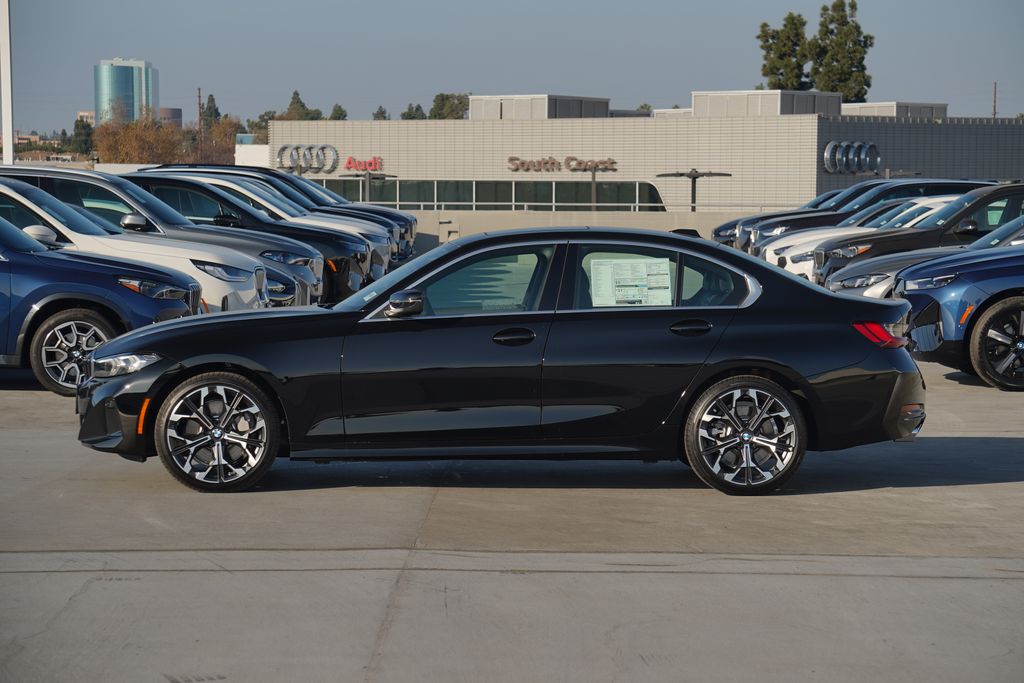 Thumbnail: 2025 BMW 3 Series - 4