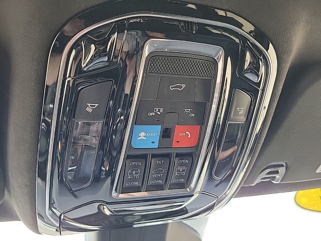 Used 2024 Jeep Grand Wagoneer SUV