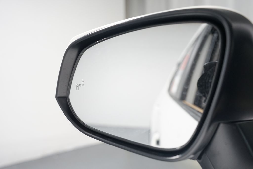 Thumbnail: 2025 Toyota RAV4 - 24