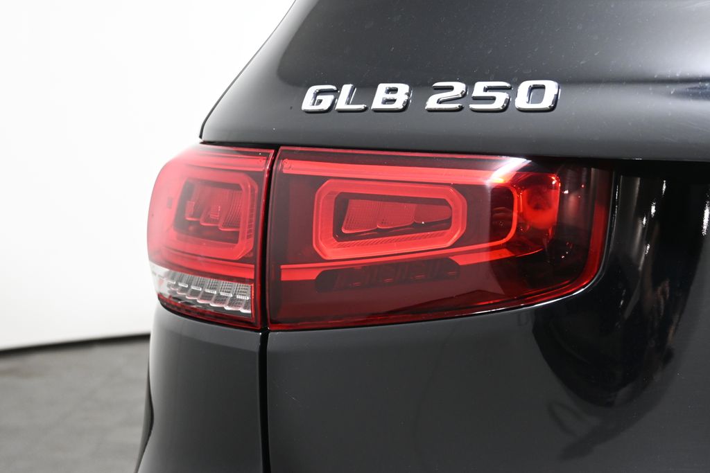 2020 Mercedes-Benz GLB 250 12