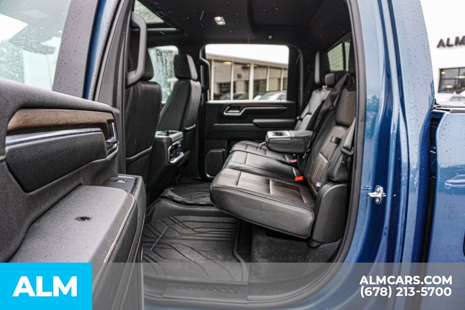 Used 2024 Blue Chevrolet High Country image 22