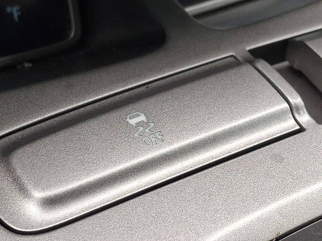 Thumbnail: 2014 Chevrolet Camaro - 24