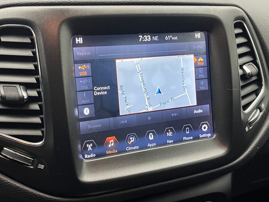 Thumbnail: 2018 Jeep Compass - 17