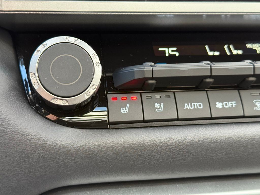 Thumbnail: 2025 Toyota Sequoia - 31