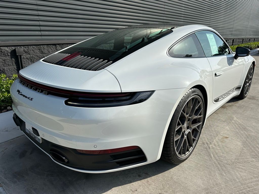2024 Porsche 911 Carrera S 9