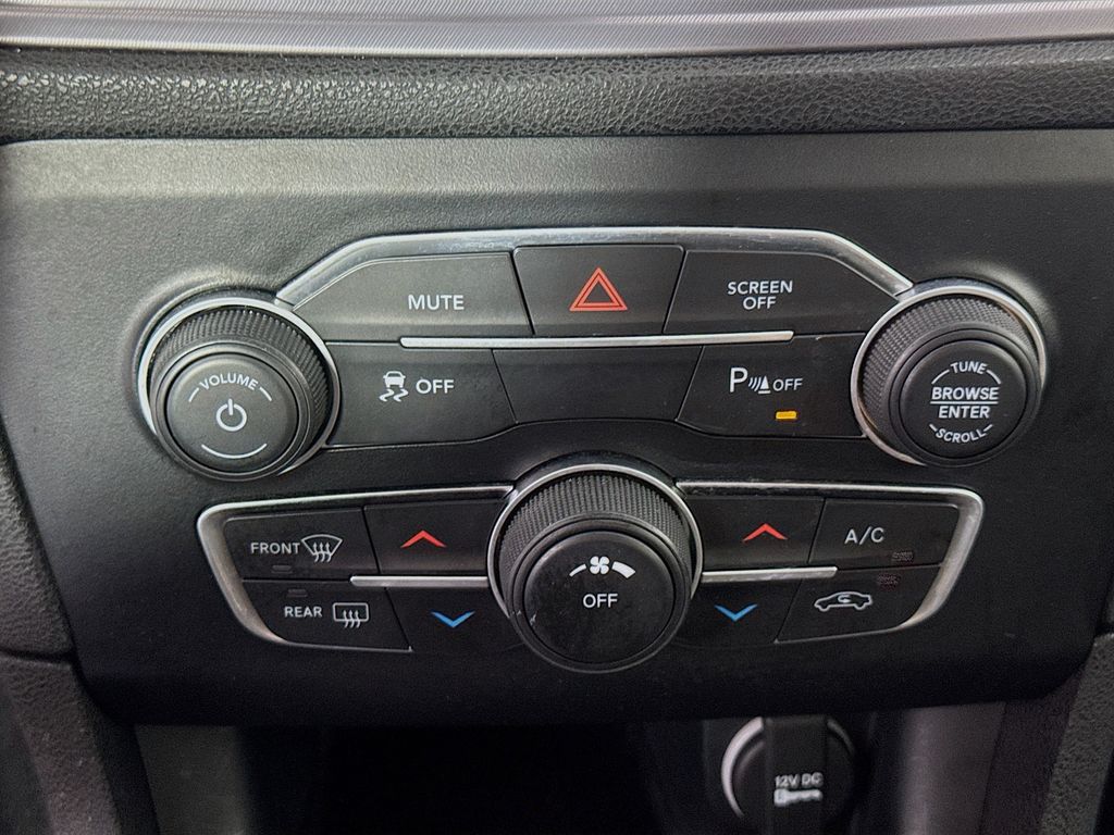 Used Car 2023 Dodge Charger  Sxt For Sale Under $25,000 In Austin, Texas