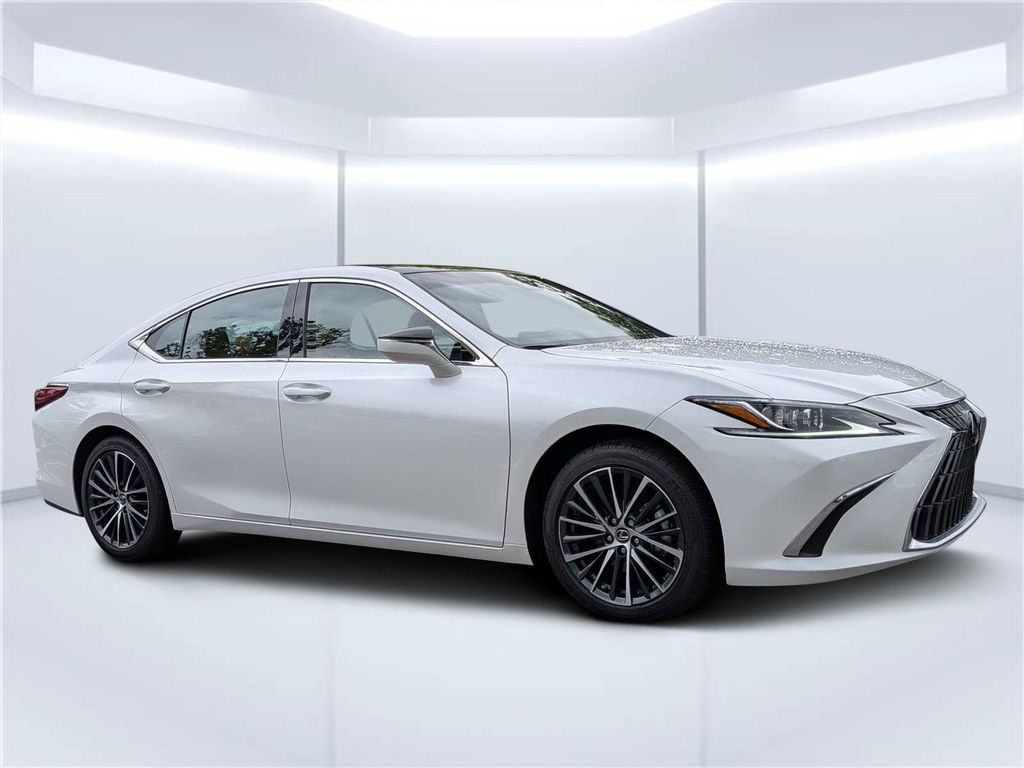 2025 Lexus ES 350 350's photo