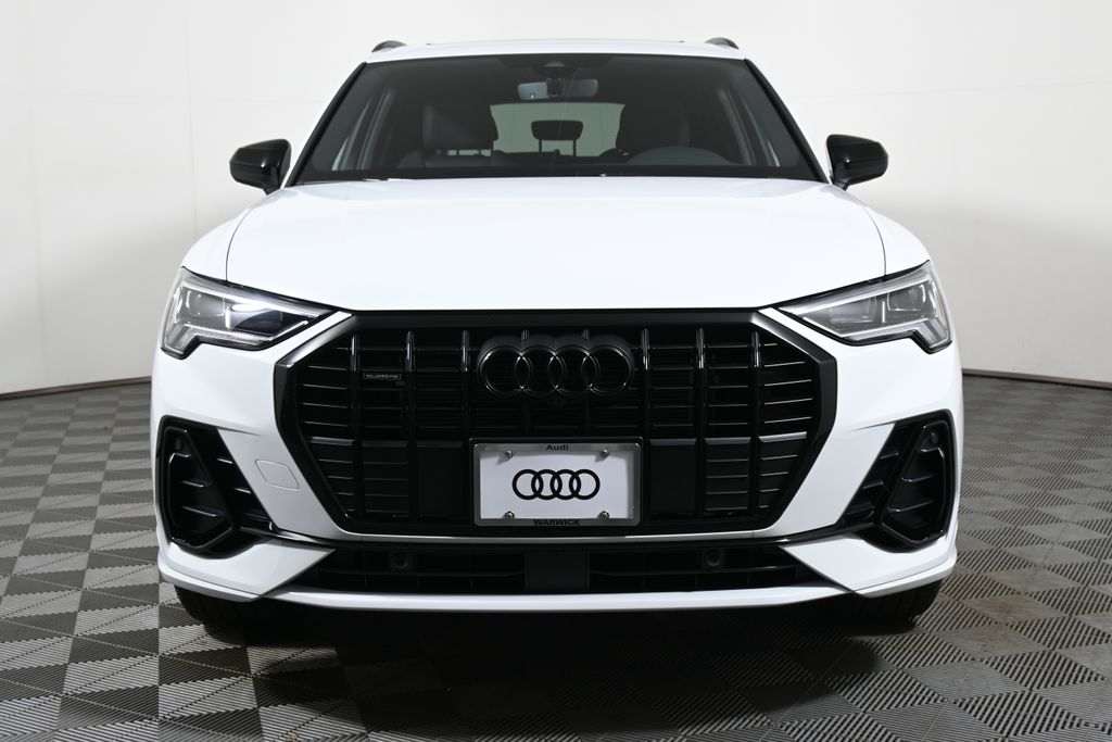 Thumbnail: 2025 Audi Q3 - 9