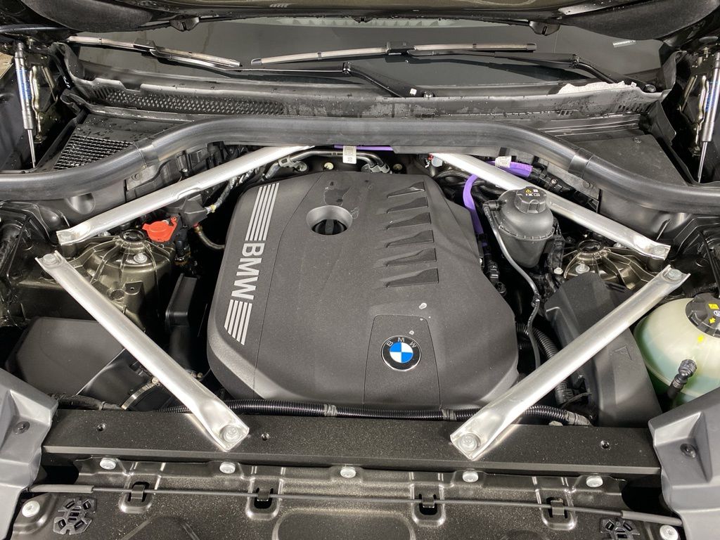 Used 2026 Green BMW xDrive40i image 27