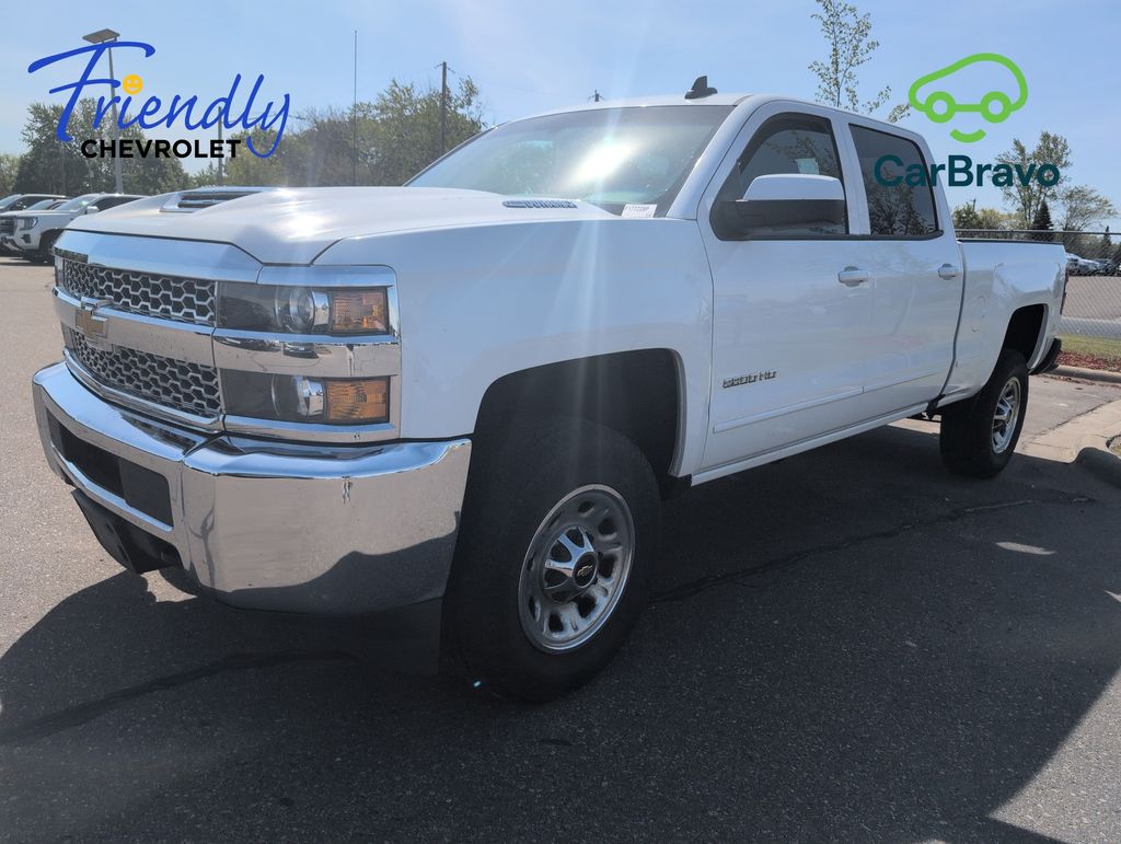Summit White 2019 Chevrolet Silverado 2500HD LT Crew Cab 4WD Pickup Truck Four-Wheel Drive 6-Speed Automatic