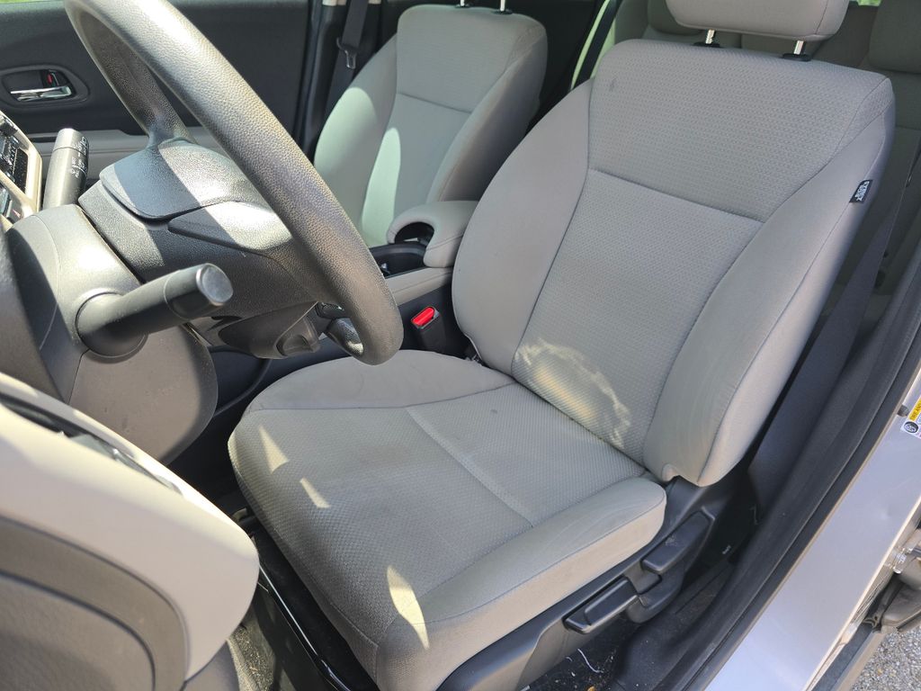 Used 2022 Silver Honda LX image 17