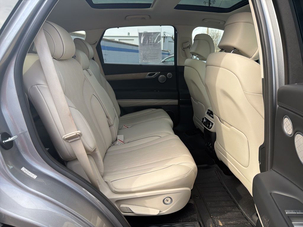 Thumbnail: 2023 Genesis GV80 - 23