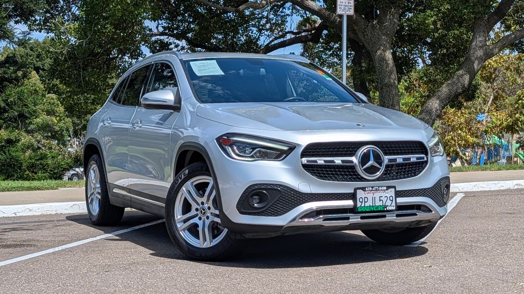 Iridium Silver Metallic 2021 Mercedes-Benz GLA SUV / Crossover All-Wheel Drive 8-Speed Dual Clutch