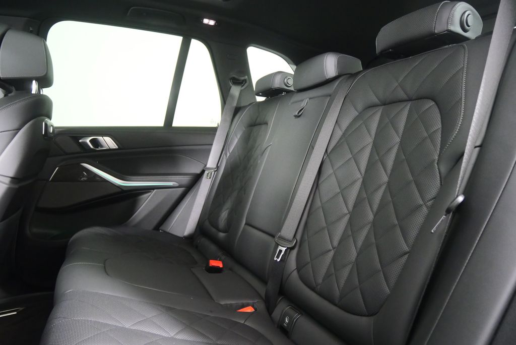 Thumbnail: 2025 BMW X5 - 16