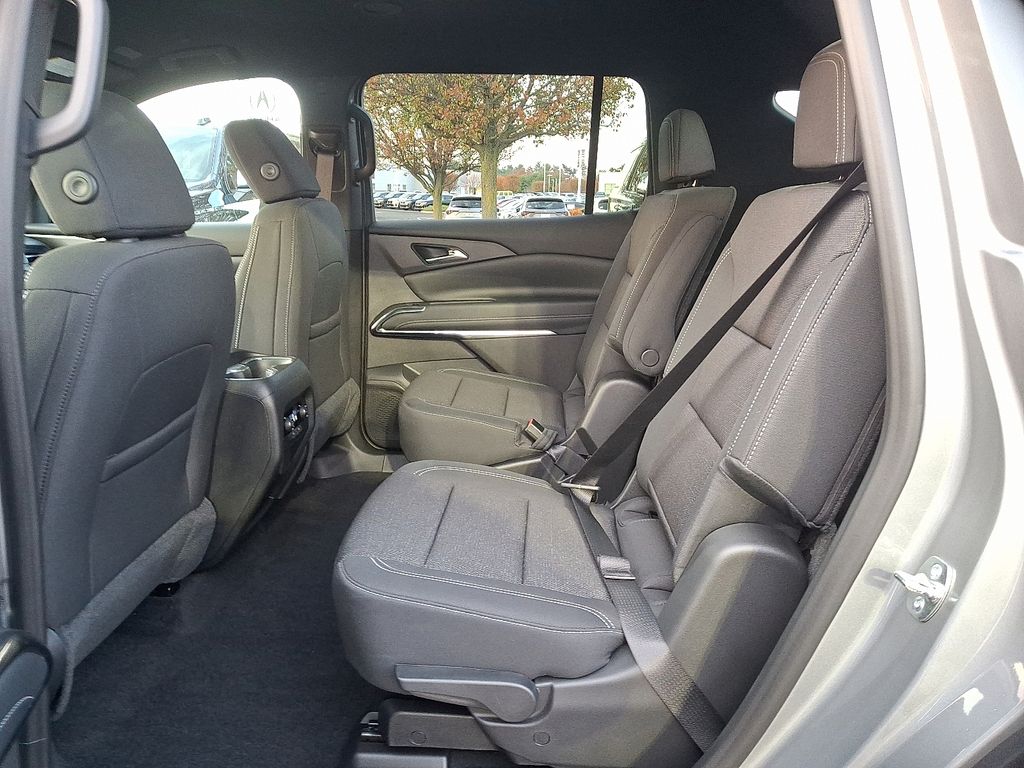 Thumbnail: 2026 Chevrolet Traverse - 5