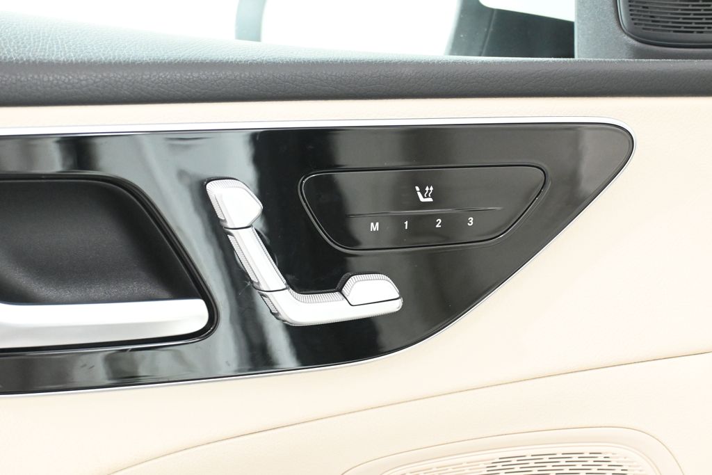 2022 Mercedes-Benz C-Class C 300 25