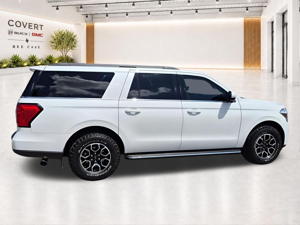 Used 2023 White Ford XLT image 18