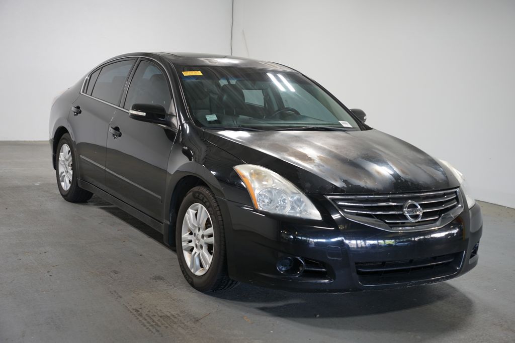 Thumbnail: 2011 Nissan Altima - 3
