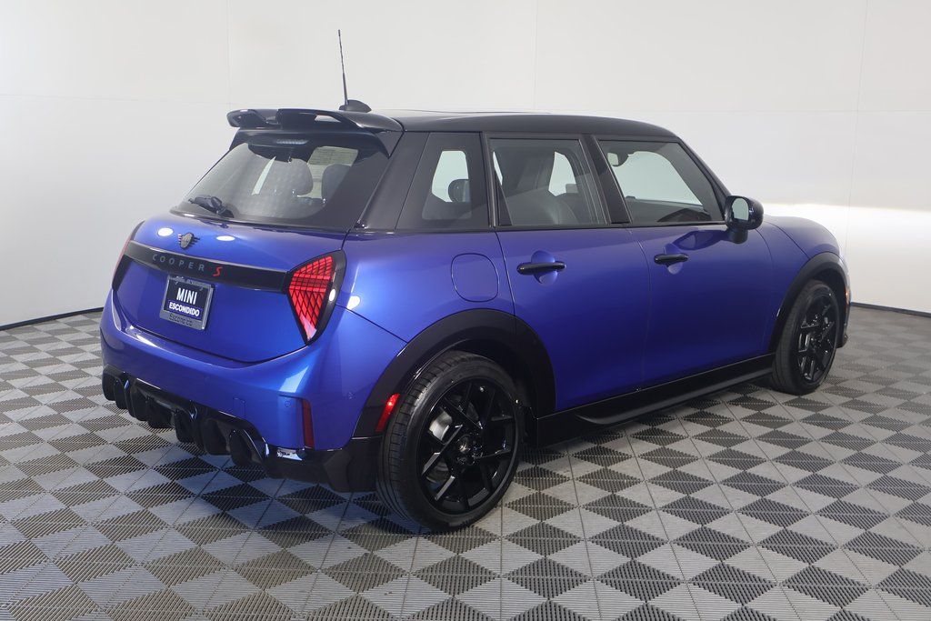 Thumbnail: 2025 MINI Cooper Hardtop - 2