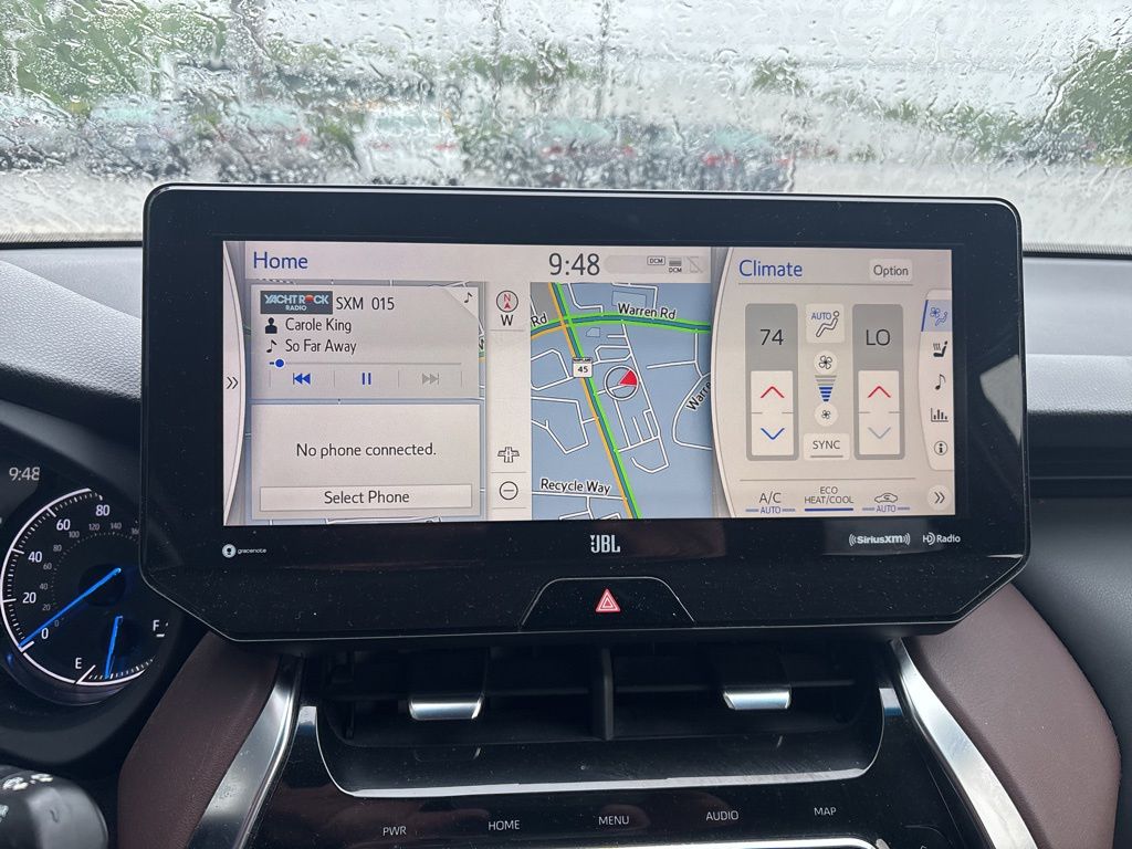 Used 2021 Silver Toyota XLE image 5