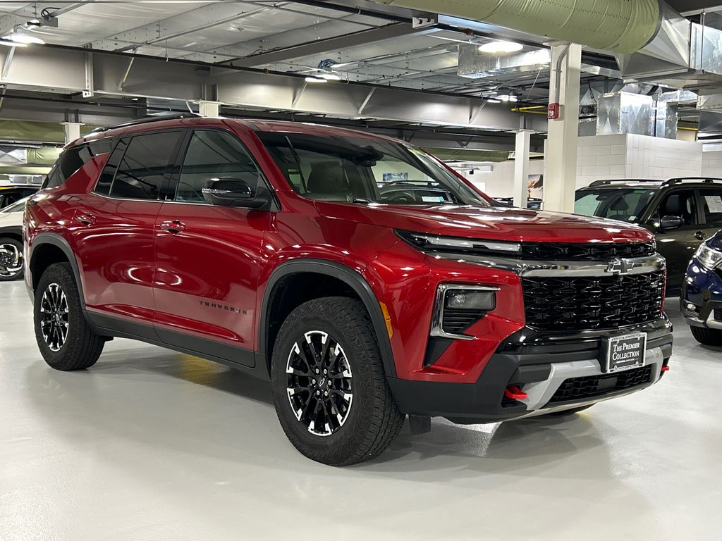 Radiant Red Tintcoat 2025 Chevrolet Traverse SUV / Crossover Four-Wheel Drive 8-Speed Automatic