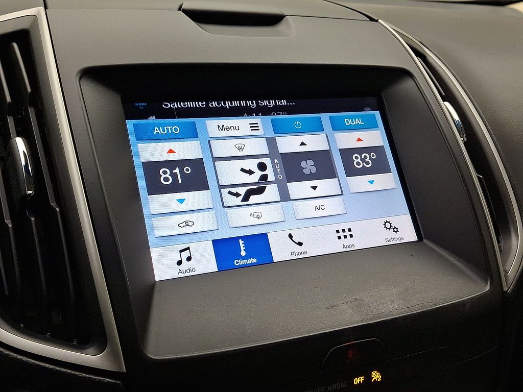 Thumbnail: 2019 Ford Edge - 19