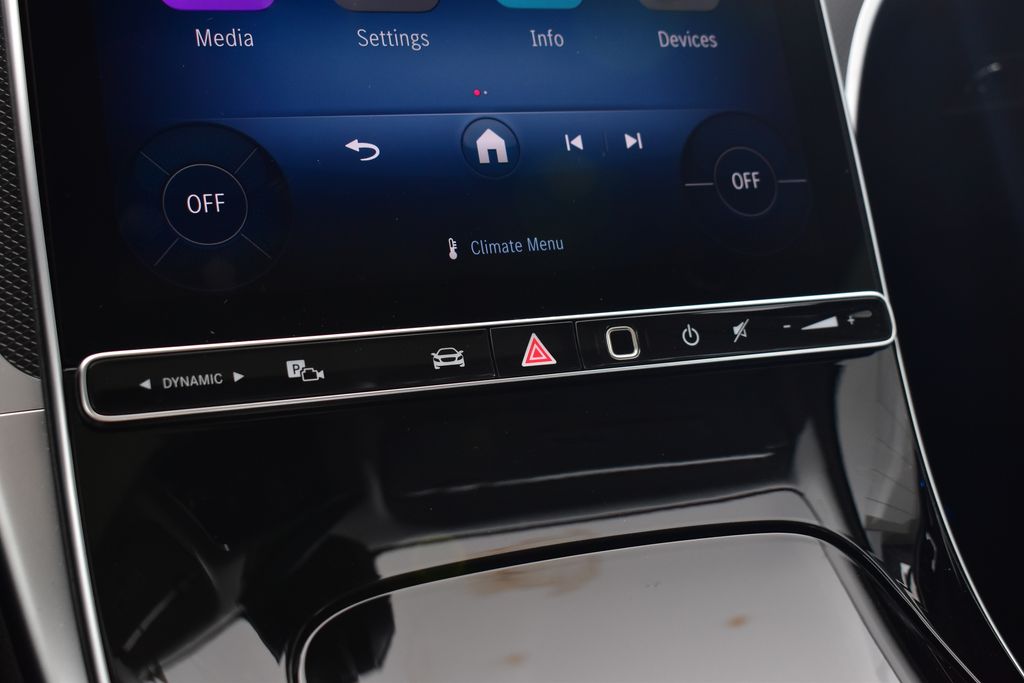 Thumbnail: 2025 Mercedes-Benz C-Class - 20