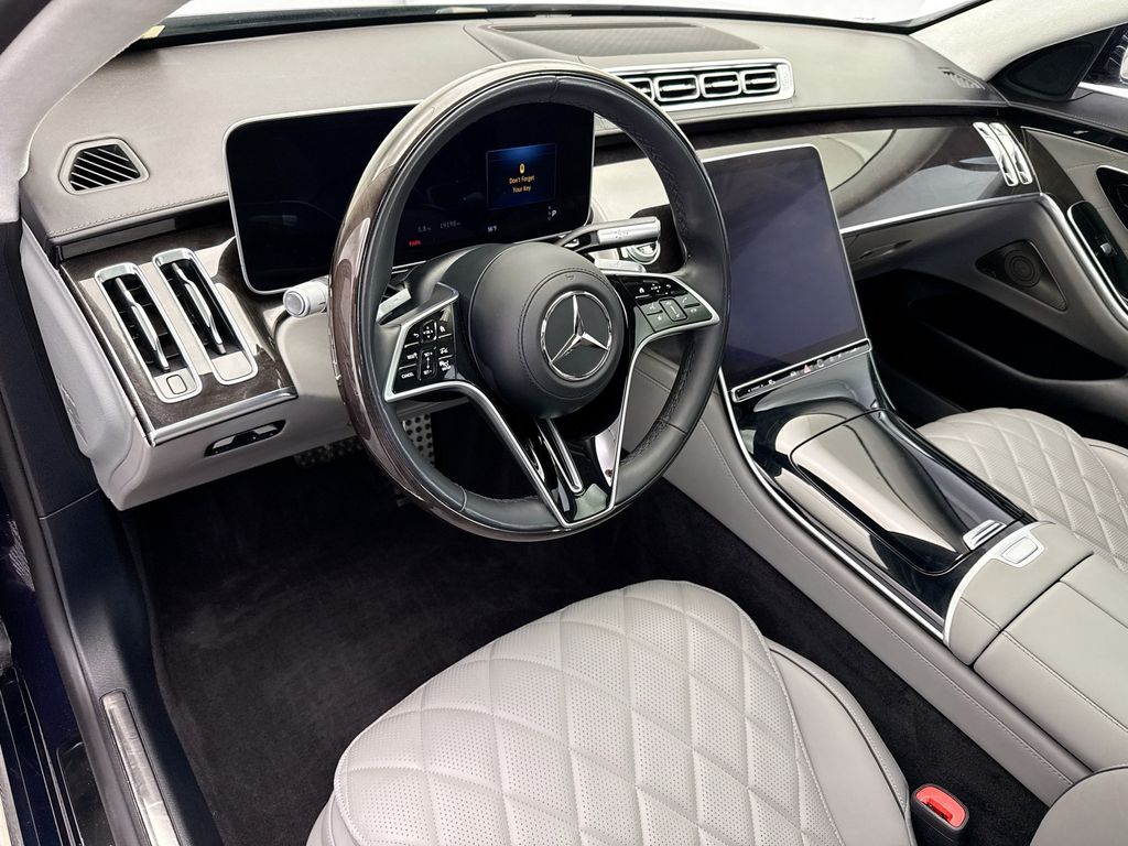 Thumbnail: 2023 Mercedes-Benz S-Class - 9