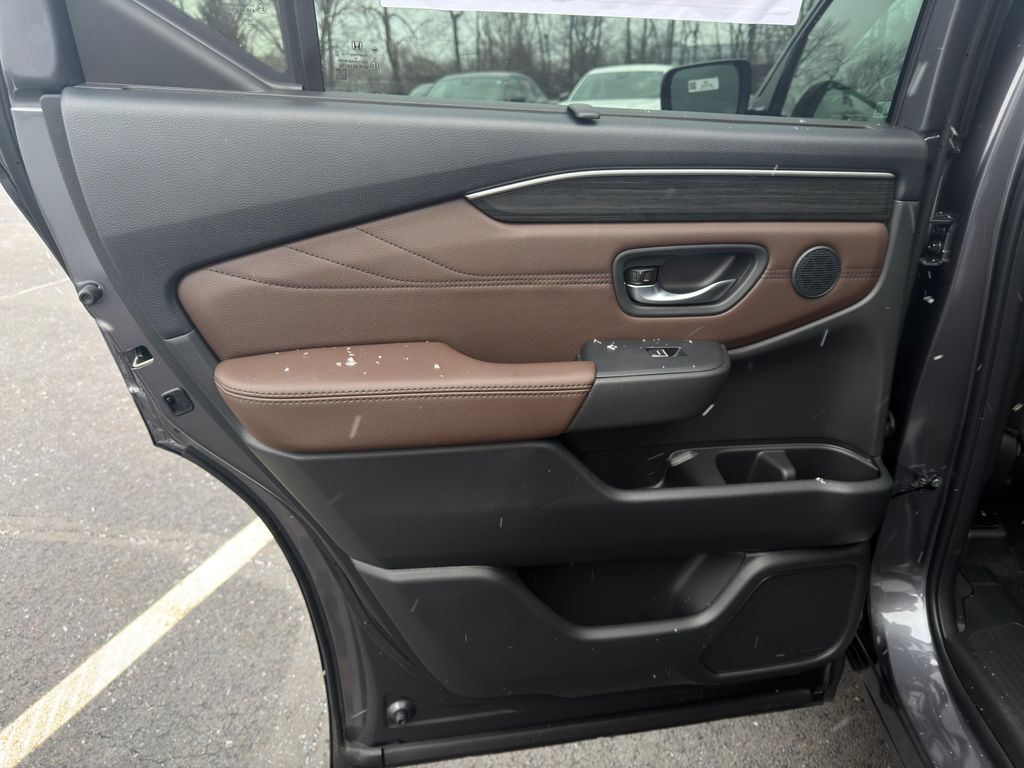 Thumbnail: 2026 Honda Pilot - 21