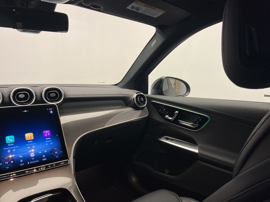 Thumbnail: 2025 Mercedes-Benz GLC - 24