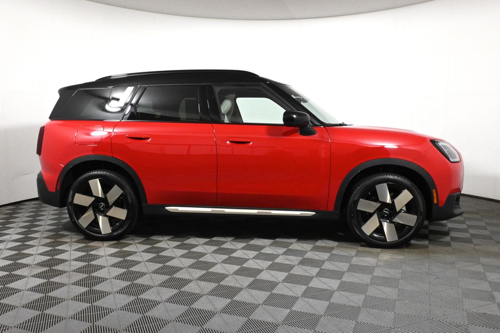 2025 MINI Cooper Countryman Base 8